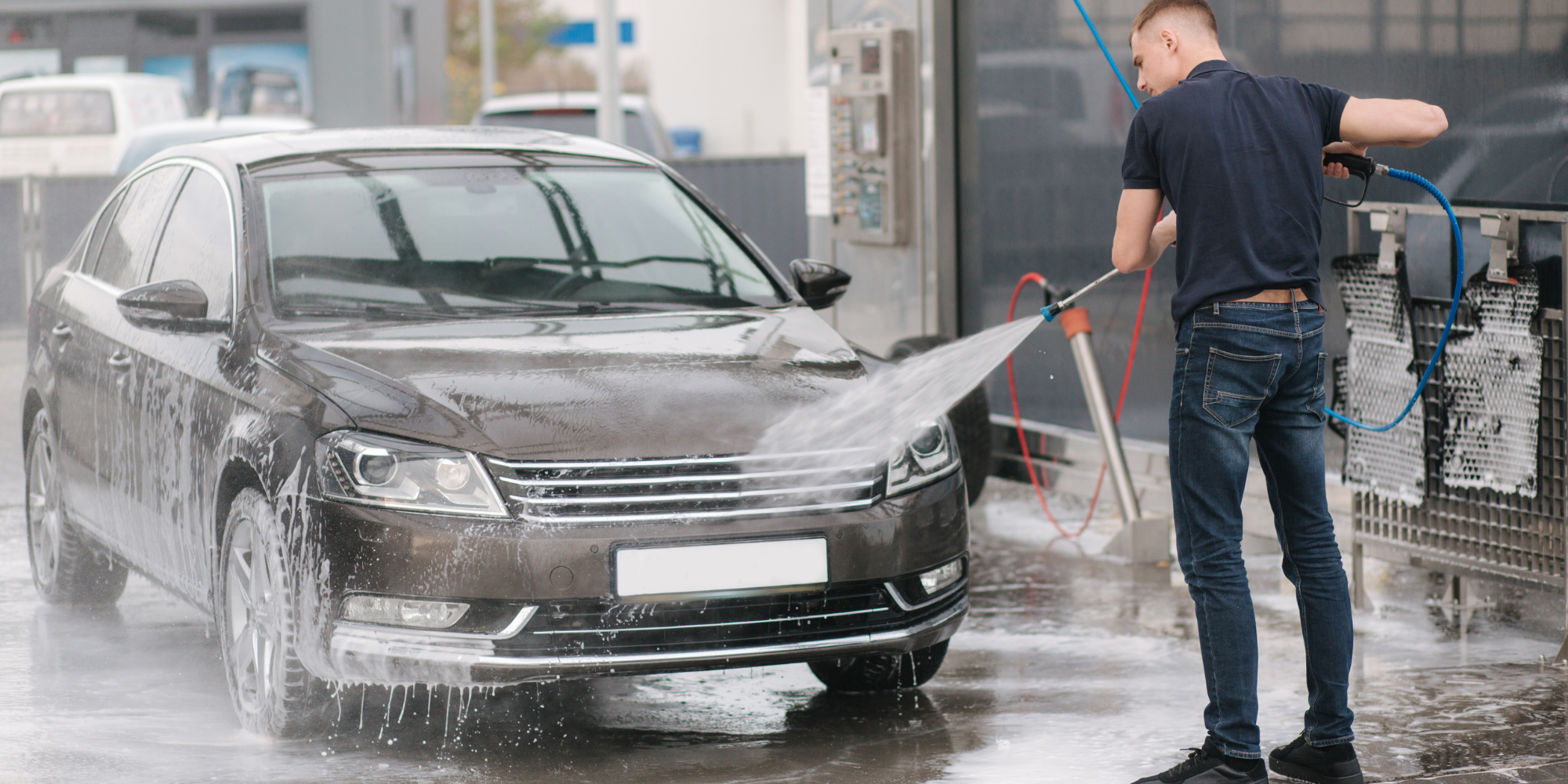 Choosing the Best Pressure Washer for Cleaning a Driveway and Garage